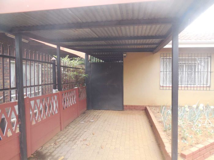 Property #2421493, Cottage Rental Monthly in Eersterust