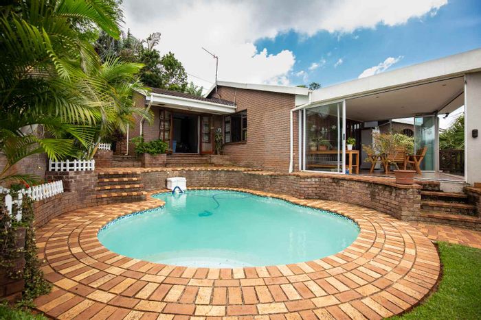 Glen Hills House For Sale: Pool, koi pond, office space, security features included.