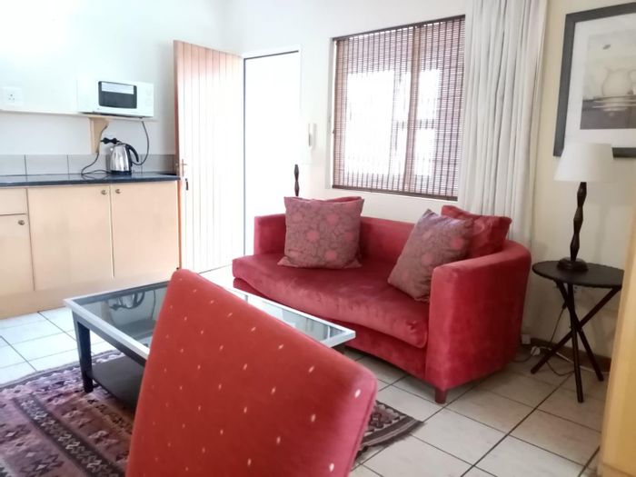 To Rent: Apartment in Melville with kitchenette, utilities included, and weekly service.