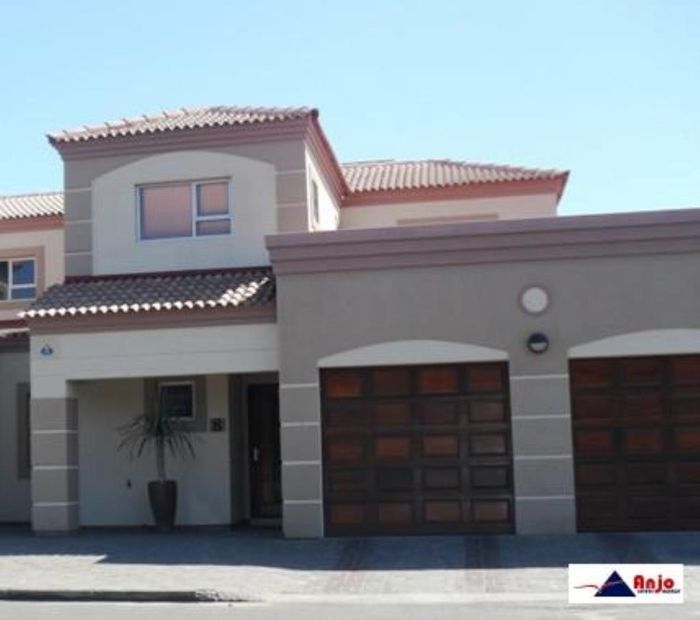 Property #946957, Townhouse rental monthly in Walvis Bay Central