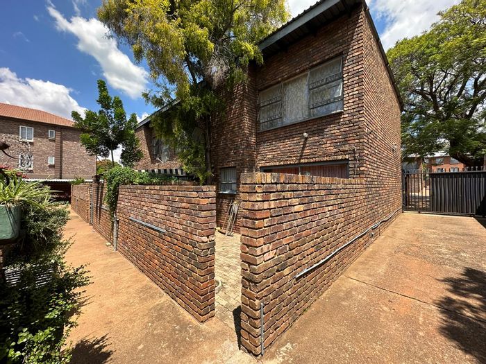 Property #2104540, Townhouse for sale in Pretoria North