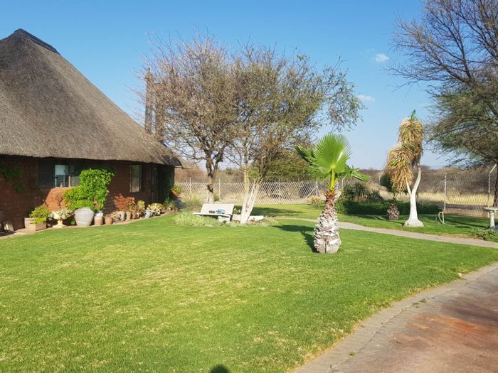 Rural Charm: Small Holding, For Sale, Okahandja Central