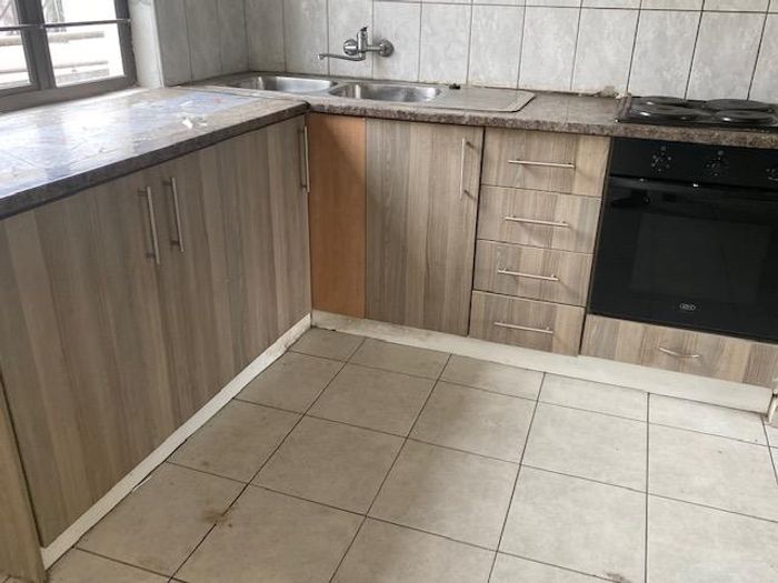 Property #2203803, Apartment for sale in Windhoek West