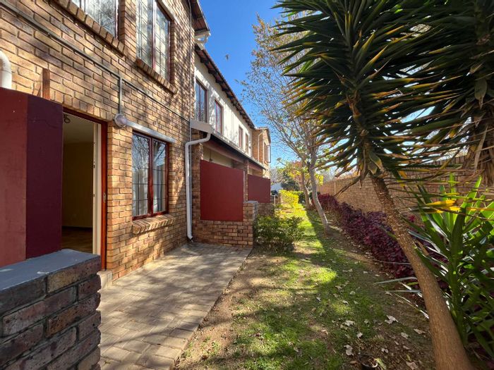 For Sale: 1-Bedroom Apartment in Montana with communal garden and 24-hour security.