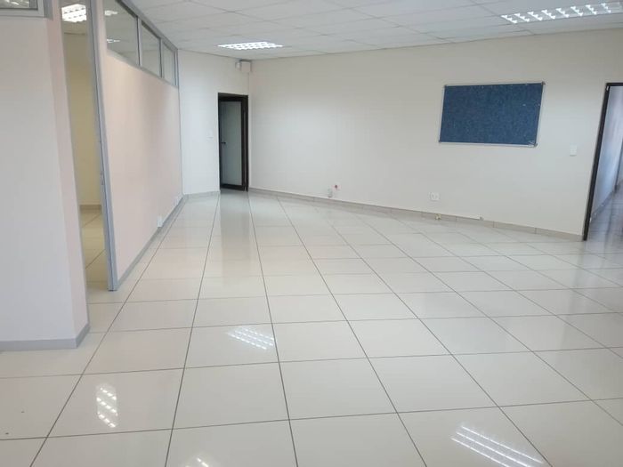 Property #2190896, Office for sale in Windhoek Industrial