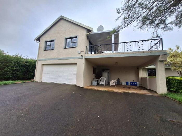 Belvedere Apartment To Rent: 2 Bedrooms, Aircon, Verandah with Views, Parking Included.