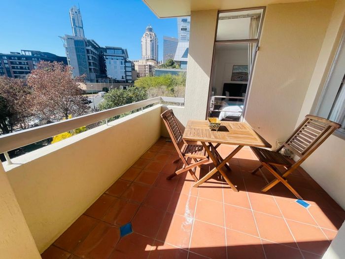 Property #2267499, Penthouse rental monthly in Sandhurst