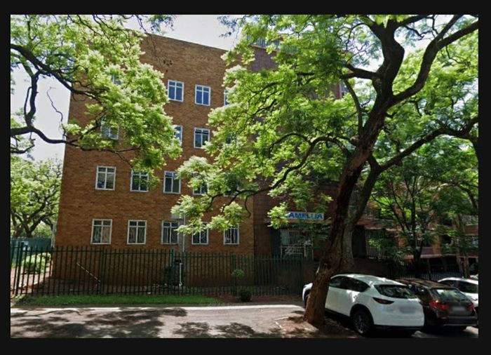 Arcadia Apartment For Sale: Cozy Bedrooms, Spacious Living, Secure Parking, Prime Location