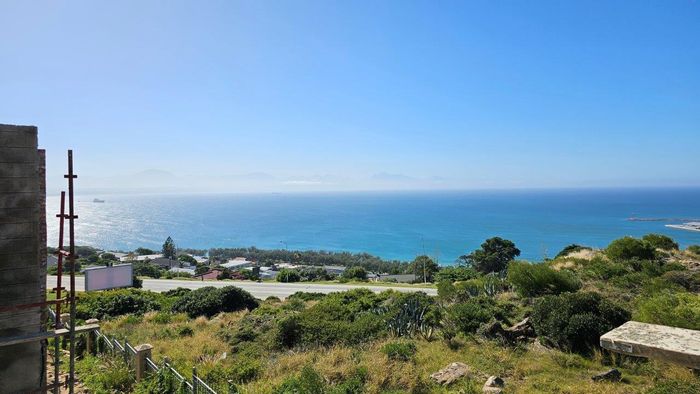 Property #2143445, Apartment for sale in Mossel Bay Central