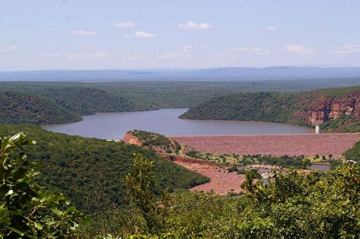 1 Ha Vacant Land For Sale in Lephalale with House Plans and Scenic Views.