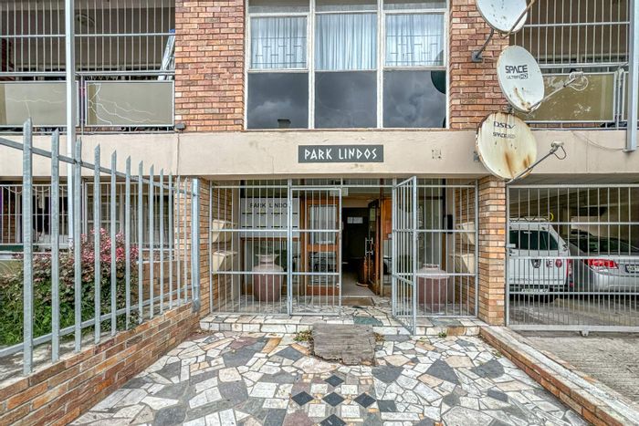 Property #2336890, Apartment For Sale in Port Elizabeth Central