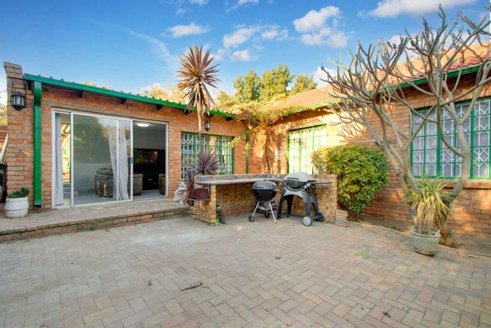 Property #2398762, Townhouse Rental Monthly in Wilgeheuwel