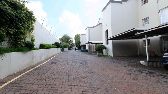 Property #2221819, Apartment rental monthly in Illovo