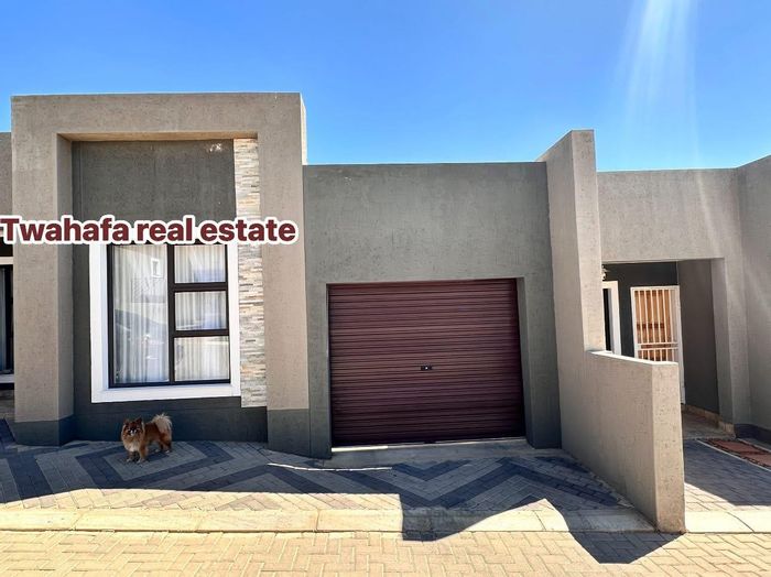 Property #2422016, Townhouse For Sale in Rocky Crest