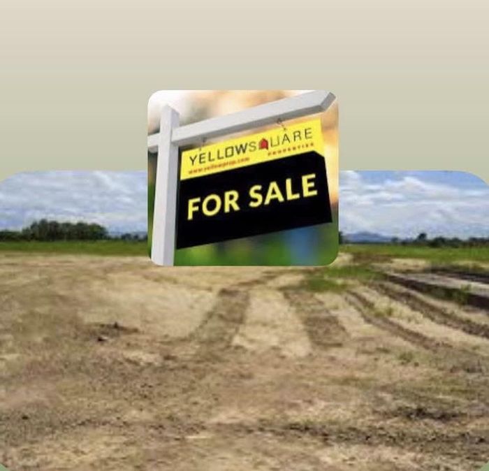 Industrial land for sale in Windhoek North, 1563 m², accessible via B1/A1.