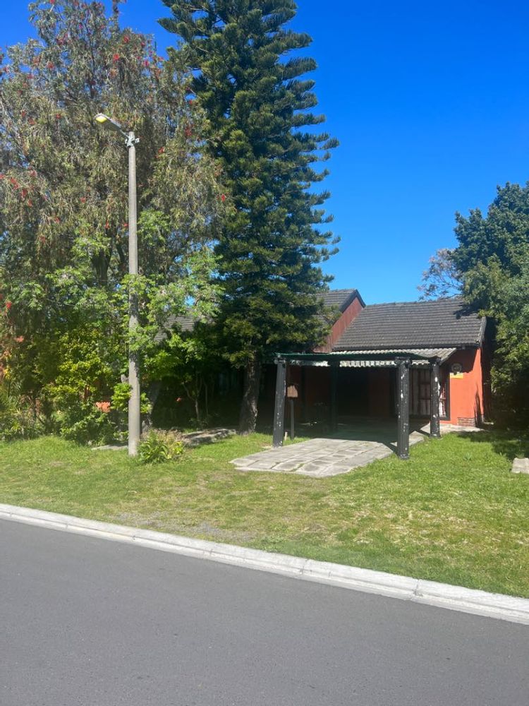 4 Bedroom House in Rustdal For Sale R1,789,000 2192209