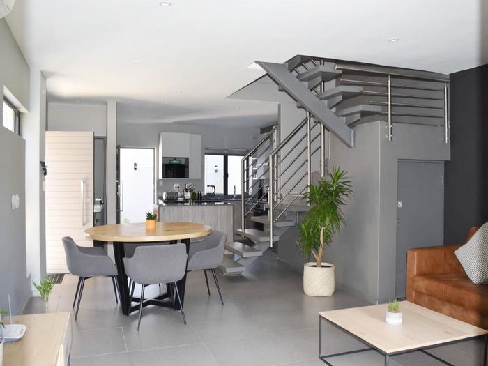 Property #2204293, Townhouse for sale in Rivonia
