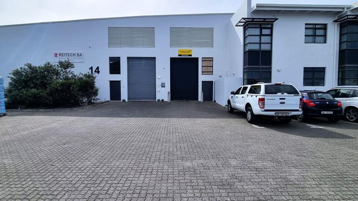 Property #2244161, Industrial rental monthly in Muizenberg