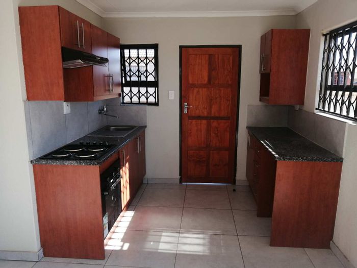 Reigerpark House For Sale: 3 Bedrooms, No Deposits, Custom Finishes Available.