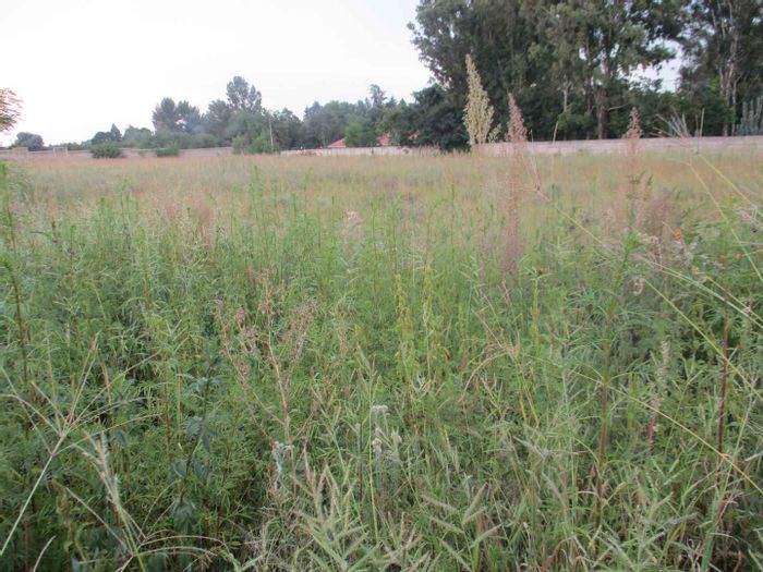 Vacant Land Residential for Sale in Henley On Klip, 2000 m², utilities available.