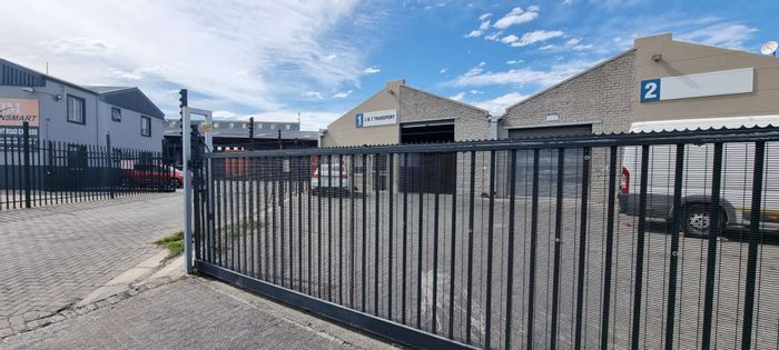 Property #2136229, Industrial rental monthly in Airport Industria