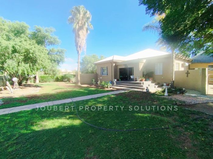 House with 2 flatlets for sale in Mariental Central, ideal for income generation.