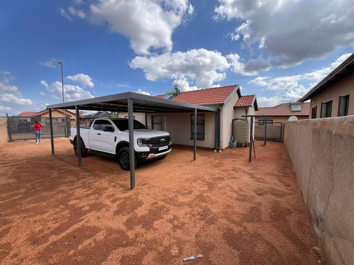 3-Bedroom House To Rent in Soshanguve Ext, near schools and shopping amenities.