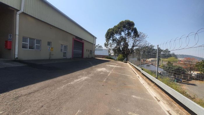 Industrial Space To Rent in Pinetown Central: Secure, fenced, 24-hour security, ready to occupy.