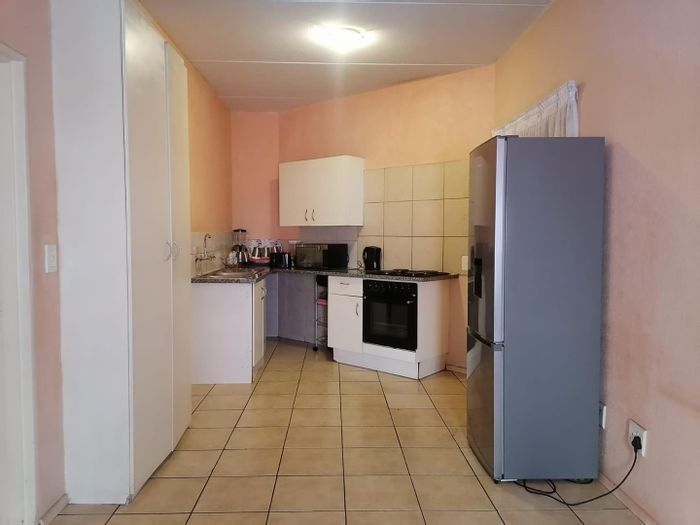 Property #2174130, Apartment for sale in Kempton Park