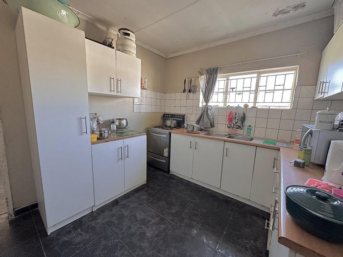 Property #2399949, House For Sale in Katutura