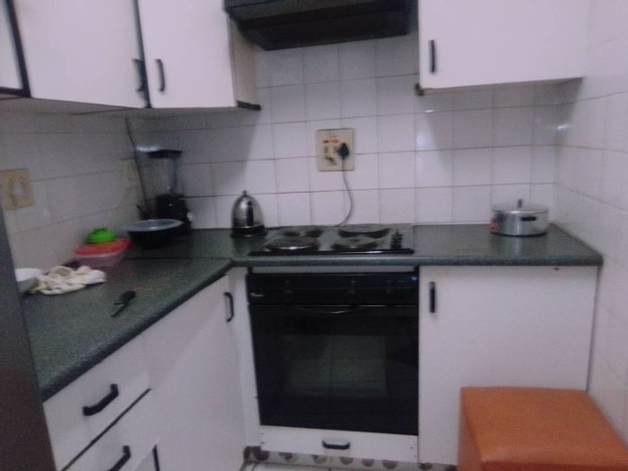 Investment Opportunity: Durban Central Apartment with Dual Income Potential - For Sale