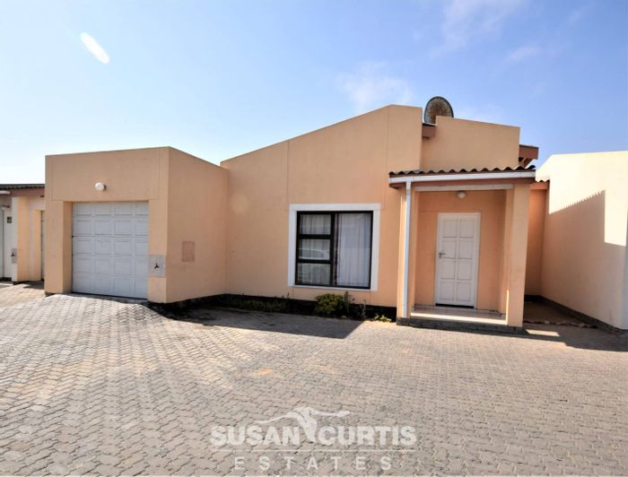 Property #2169818, Townhouse for sale in Tamariskia