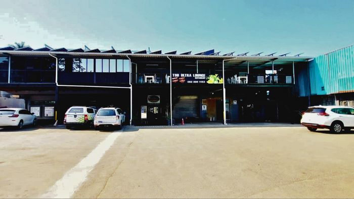 Mixed Use Property To Rent in Durban North Central with showroom potential and prepaid electricity.