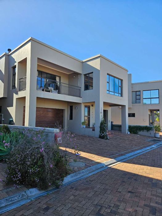Plattekloof Property property and houses for sale in Plattekloof