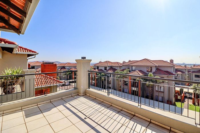 Property #2389895, Apartment For Sale in Bedfordview Central