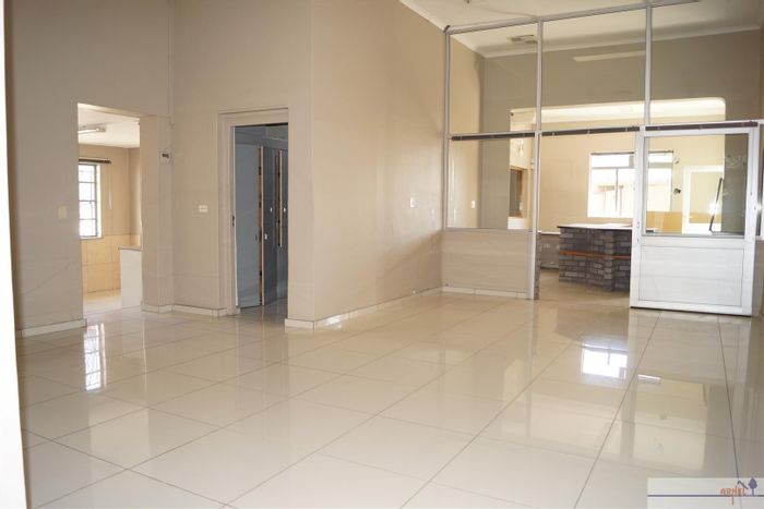 Property #2134758, Business for sale in Southern Industrial