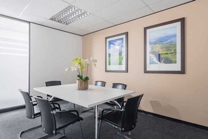 Office To Rent in Johannesburg Central: 20 sqm private space, shared amenities included.