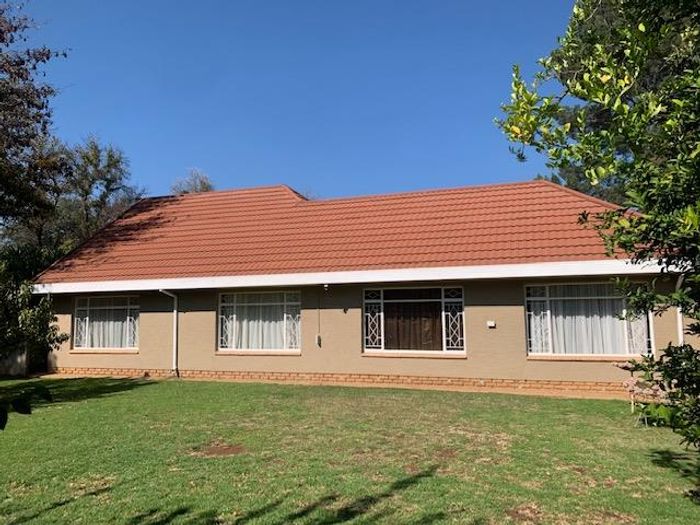 Property #2099609, House for sale in Lichtenburg
