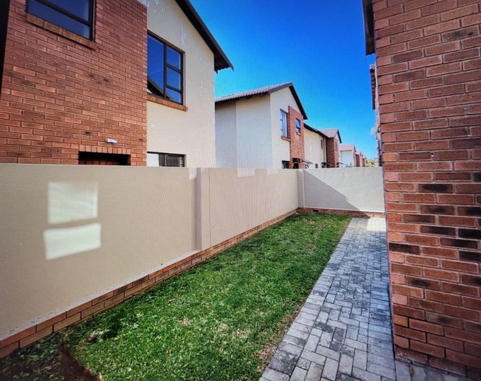 Property #2175551, Townhouse for sale in Rynfield