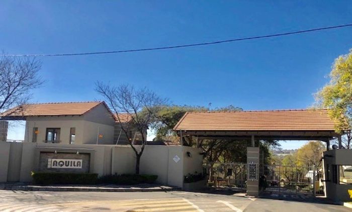 Property #2390833, Apartment Rental Monthly in Fourways