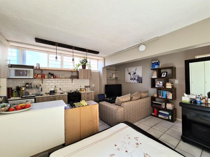 Property #2138480, Apartment pending sale in Riviera