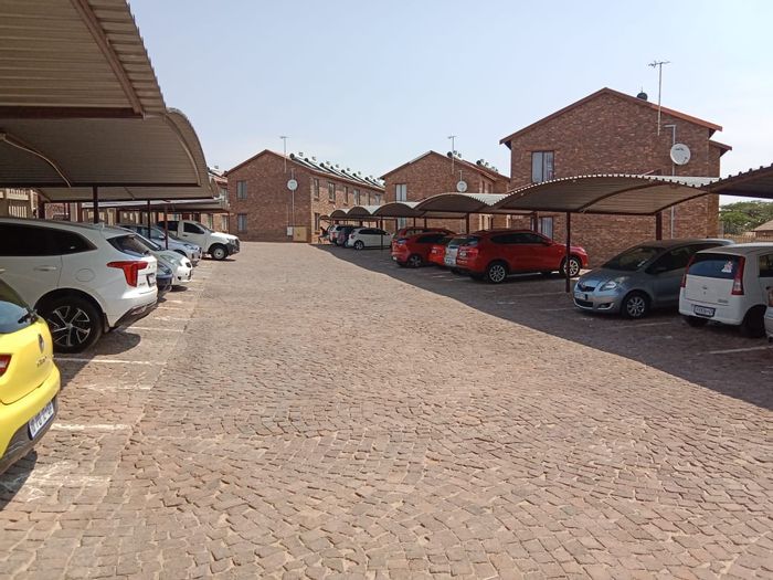 Property #2073612, Apartment for sale in Olievenhoutbosch