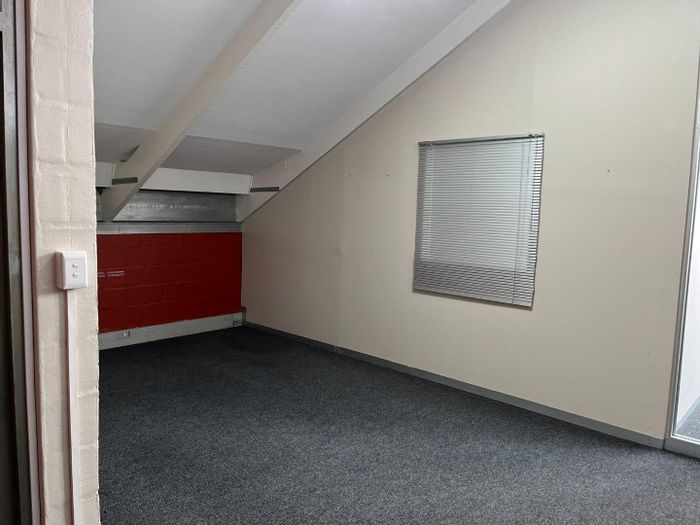 Property #2152358, Office rental monthly in Observatory