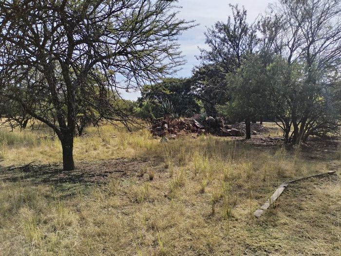 Property #2167028, Farm for sale in Hartebeesfontein