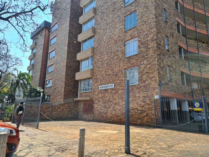 Property #2200576, Apartment rental monthly in Hatfield