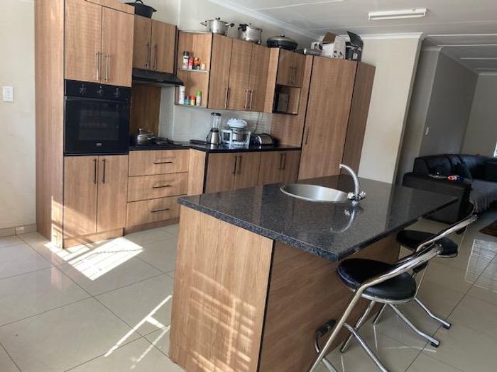 Property #2150261, House for sale in Khomasdal