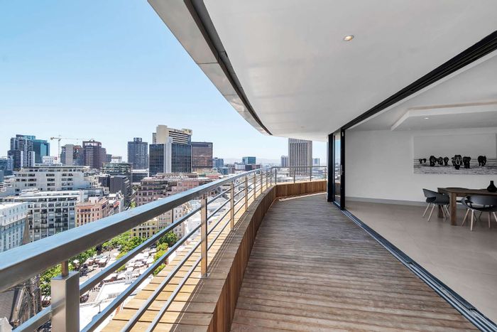 Property #2222954, Penthouse for sale in Cape Town City Centre