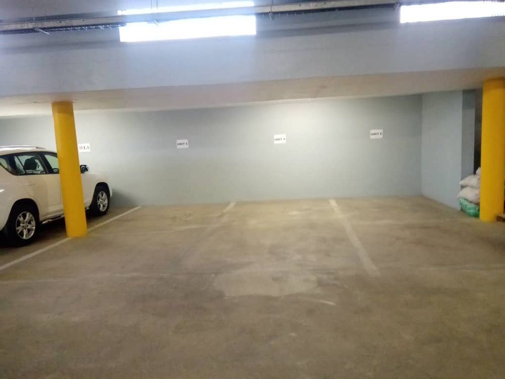 Garage parking 