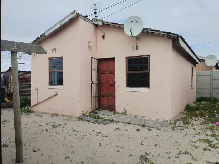 Property #2191168, House for sale in Khayelitsha Central