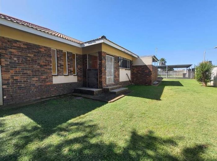 Property #2067564, House sold in Fochville